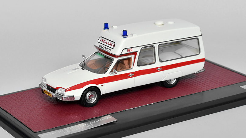 Citroen CX 2000 Visser Ambulance Dinxperlo 1977 1:43 - MATRIX