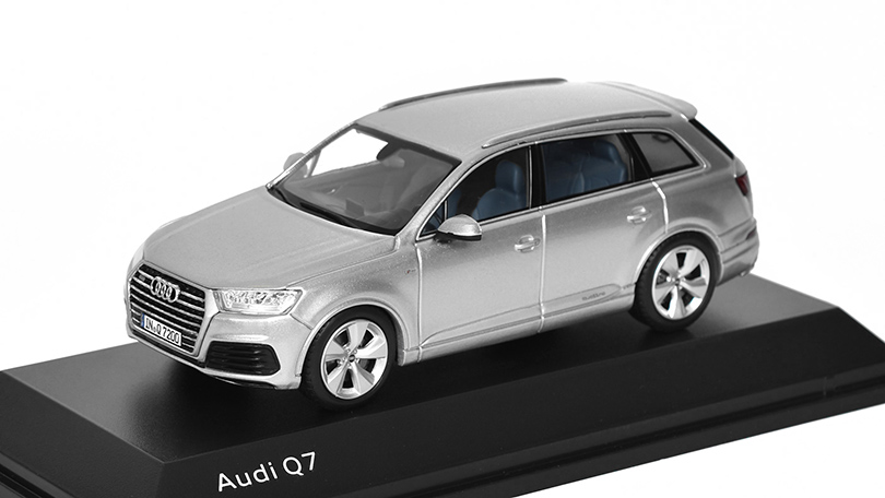 Audi Q7 V8 TDI S-line 2014 1:43 - Spark Model