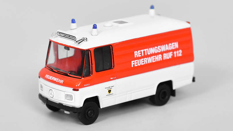 Mercedes L 508 RTW Hasiči Luebeck 1:87 - Brekina