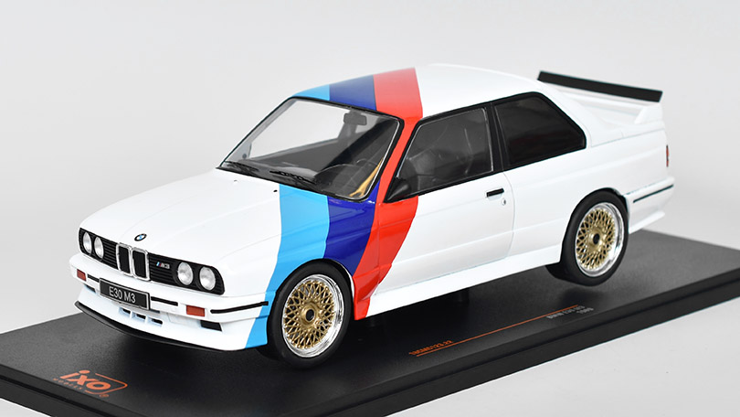 BMW E30 M3 1989 1:18 - IXO Models