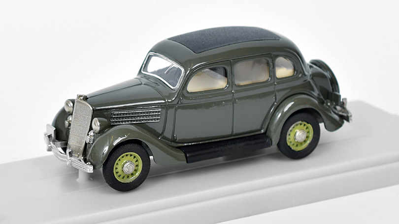 Ford Touring Sedan 4 doors 1935 1:43 - REXTOYS