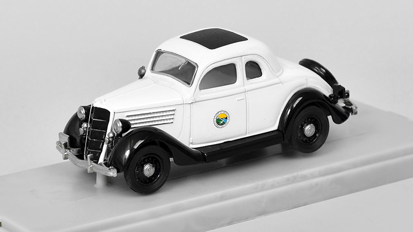 Ford Coupe 2 Doors 1935 Policie 1:43 - REXTOYS