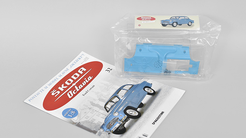 Škoda Octavia 1959 1:8 - časopis #32 se stavebnicí