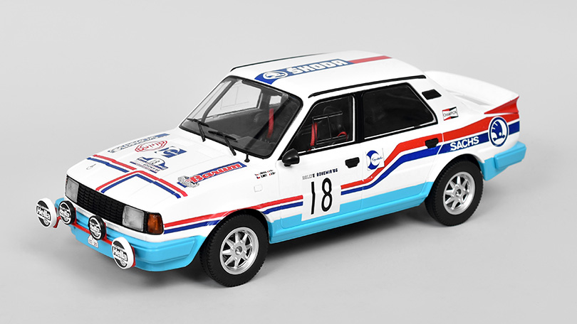 Škoda 130 LR #18 Rally Bohemia 1986 1:18 - Foxtoys