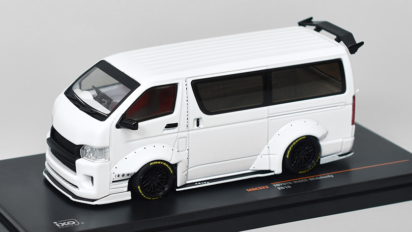 Toyota Hiace Widebody 2018 1:43 - IXO Models