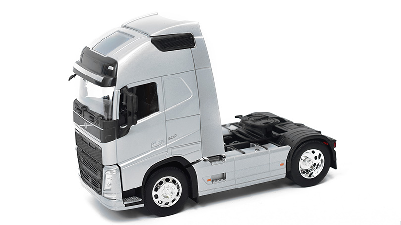 Volvo FH 500 (4x2) tahač 1:32 - Welly