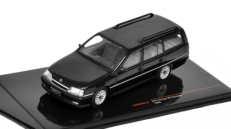 Opel Omega A2 Caravan 1990 1:43 - IXO Models