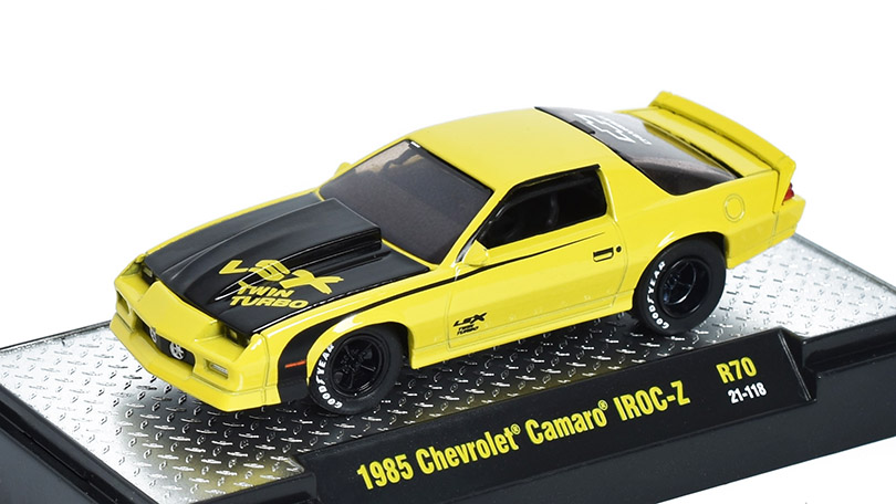 Chevrolet Camaro IROC-Z 1985 1:64 - M2 Machines