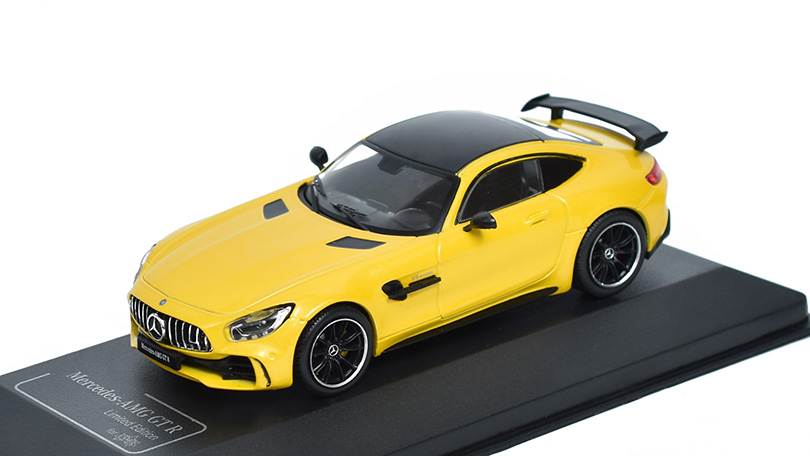 Mercedes AMG GT R V8 2017 1:43 - IXO Models