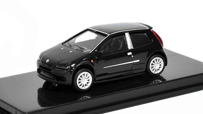 Fiat Punto 1999 1:87 - Ricko