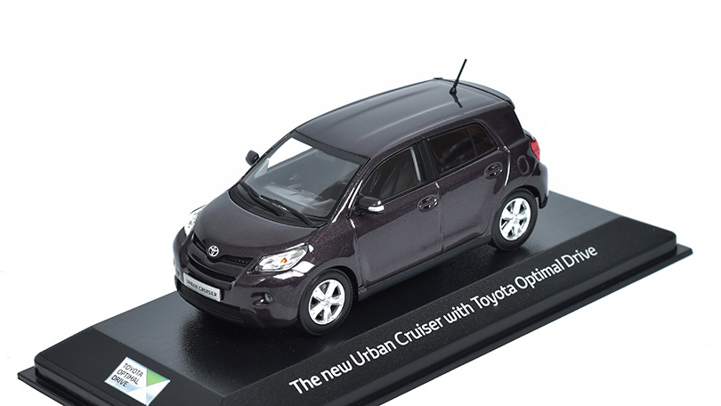 Toyota Urban Cruiser 1:43 - Minichamps 