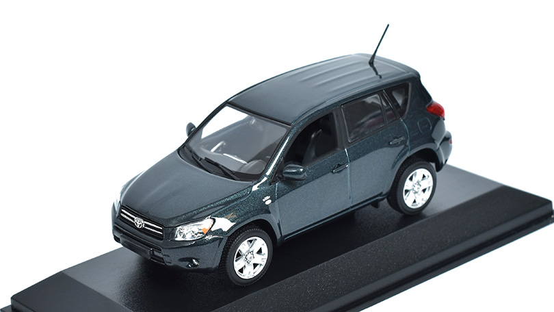 Toyota RAV 4 1:43 - Minichamps 