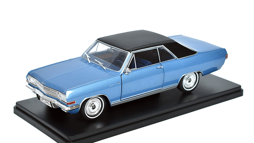 Opel Diplomat A V8 Coupe 1:24 - WhiteBox 