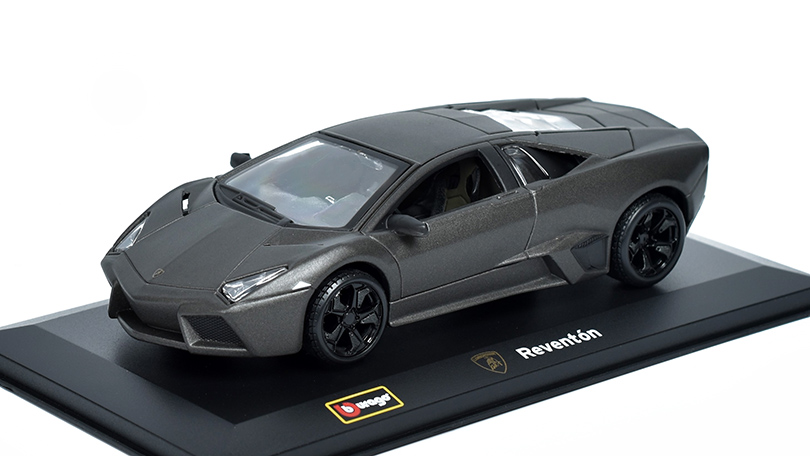 Lamborghini Reventon 2007 1:32 - Bburago