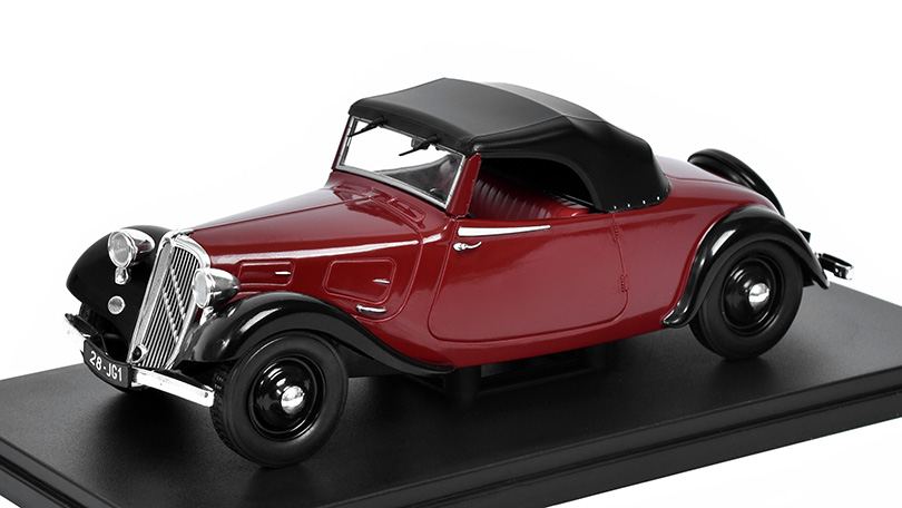 Citroen Traction 7C Avant Cabriolet 1:24 - Hachette časopis s modelem