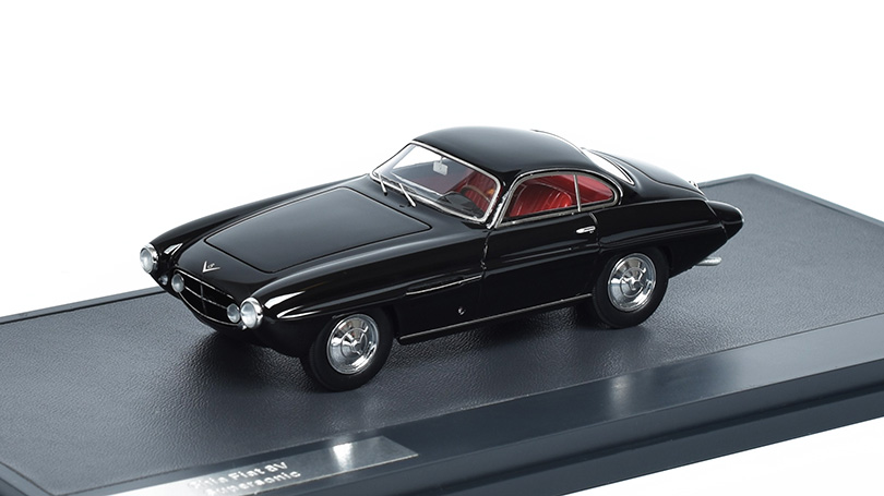 Fiat 8V Ghia Supersonic 1:43 - MATRIX