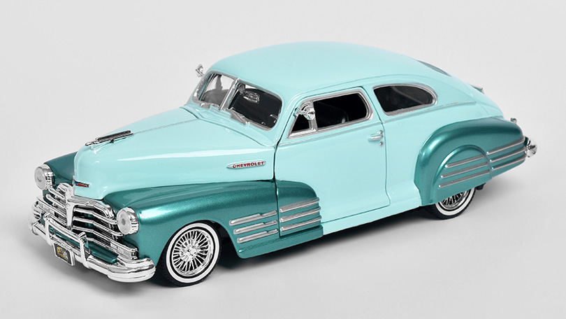 Chevrolet Aero sedan Fleetline 1948 1:24 - MOTORMAX 