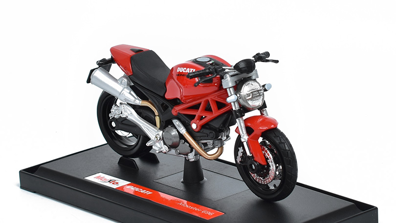 Ducati Monster 696 2010 1:18 - Maisto 