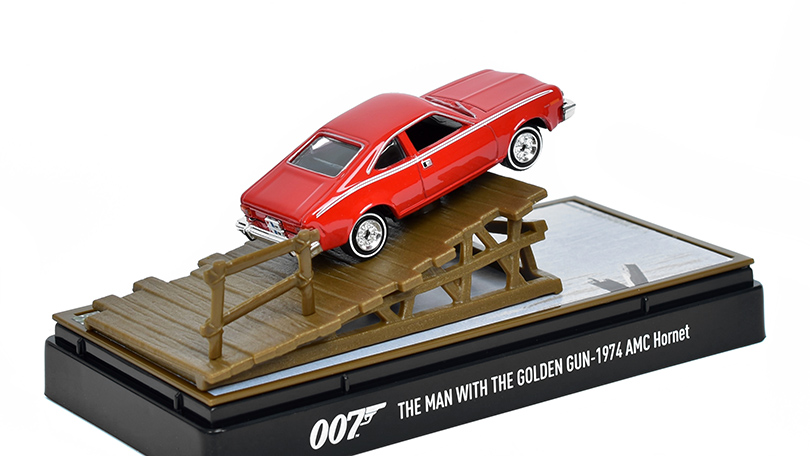 AMC Hornet 1974 James Bond Collection 1:64 - MotorMax