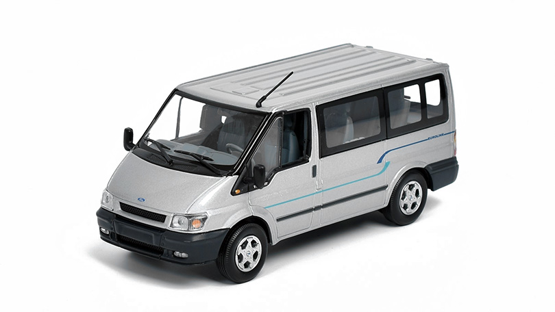 Ford Transit van 2001 1:43 - Minichamps