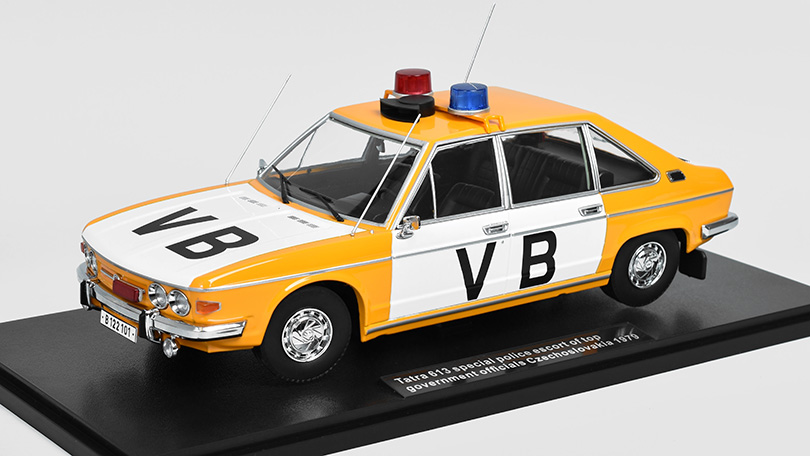 Tatra 613 1979 Veřejná Bezpečnost 1:18 -TRIPLE9