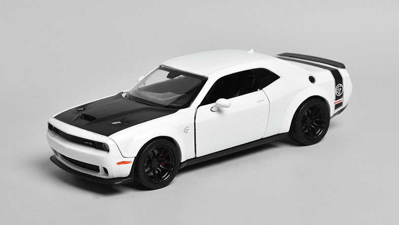 Dodge Challenger SRT Hellcat Widebody 2018 1:24 - MOTORMAX 