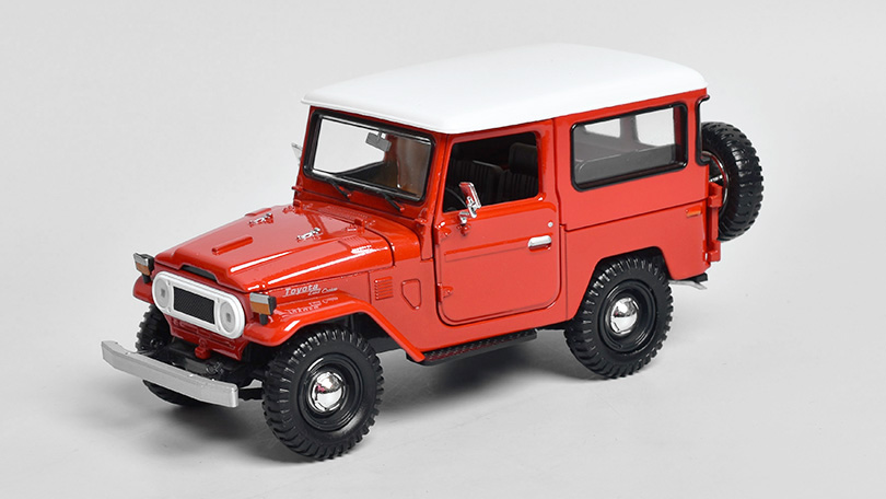 Toyota FJ40 Hardtop Land Cruiser 1:24 - MOTORMAX 