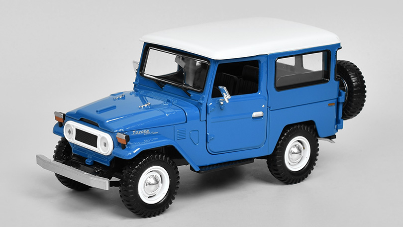 Toyota FJ40 Hardtop Land Cruiser 1:24 - MOTORMAX 