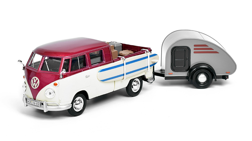 Volkswagen T1 Type 2 Pick-up s přívěsem a surfem 1:24 - MOTORMAX