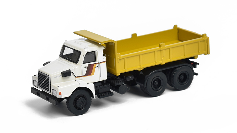 Volvo N 10 sklápěč 1:87 - Brekina