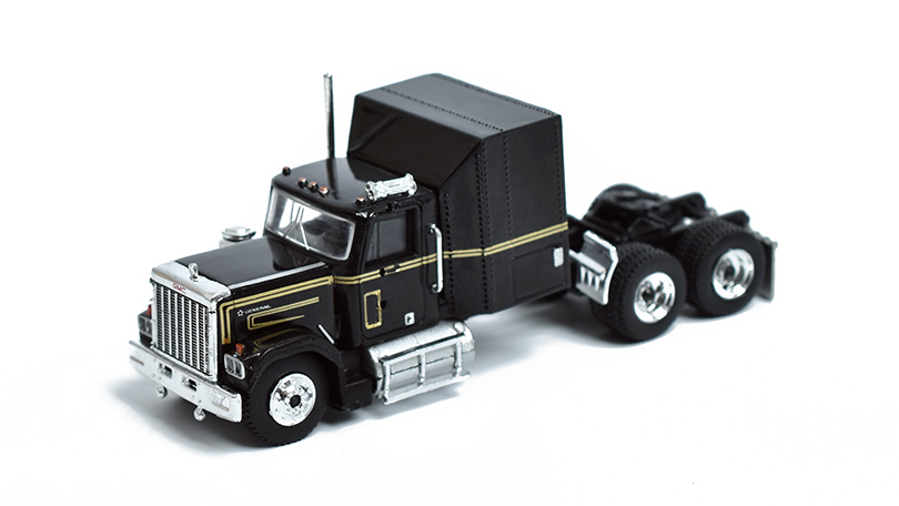 GMC General černý 1:87 - Brekina