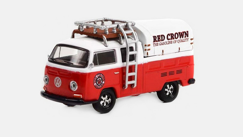 Volkswagen Type 2 Double Cab Pickup 1969 - Red Crown Gasoline 1:64 - GreenLight