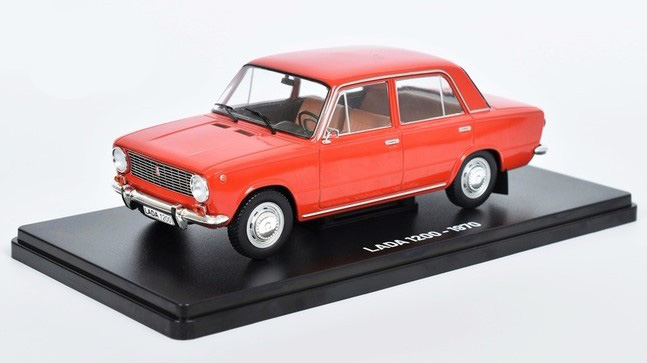 Lada 1200 VAZ 2101 1970 1:24 - Hachette časopis s modelem