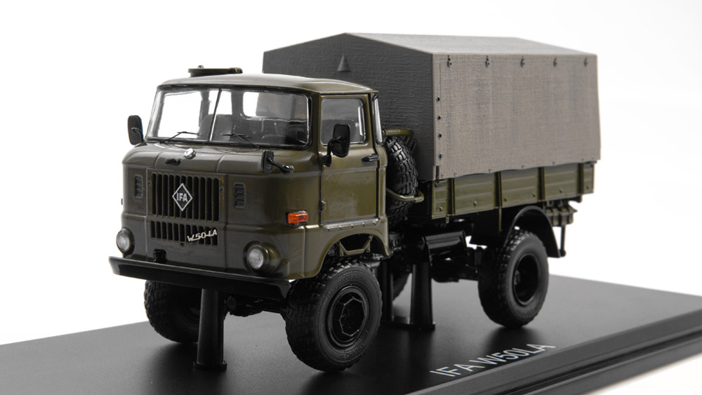 IFA W50L 4x4 s plachtou 1:43 - SSM