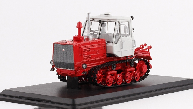 Traktor T-150 1:43 - SSM  