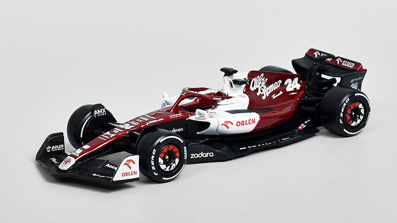 Alfa Romeo F1 C42 Orlen Racing #24 2022 1:43 - Bburago