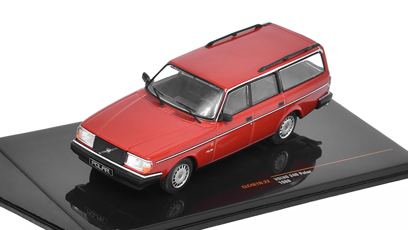 Volvo 240 Polar 1988 1:43 - IXO Models