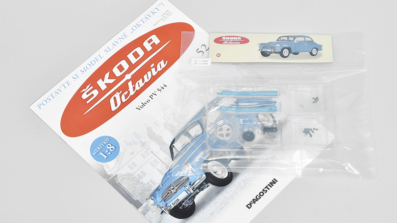 Škoda Octavia 1959 1:8 - časopis #52 se stavebnicí