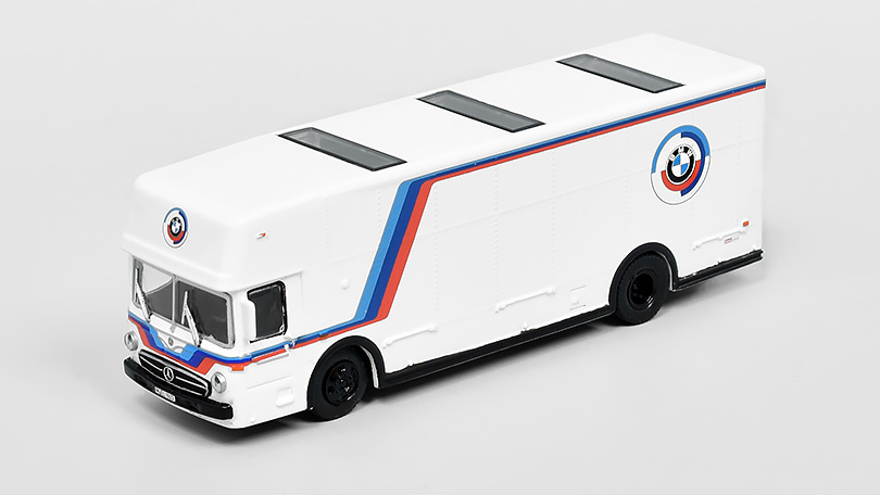 Mercedes-Benz O317 Race Ttransporter BMW 1:87 - Schuco BAZAROVÉ ZBOŽÍ