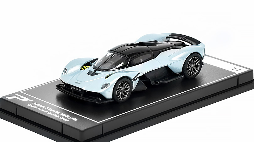 Aston Martin Valkyrie 2021 1:64 - PosterCars