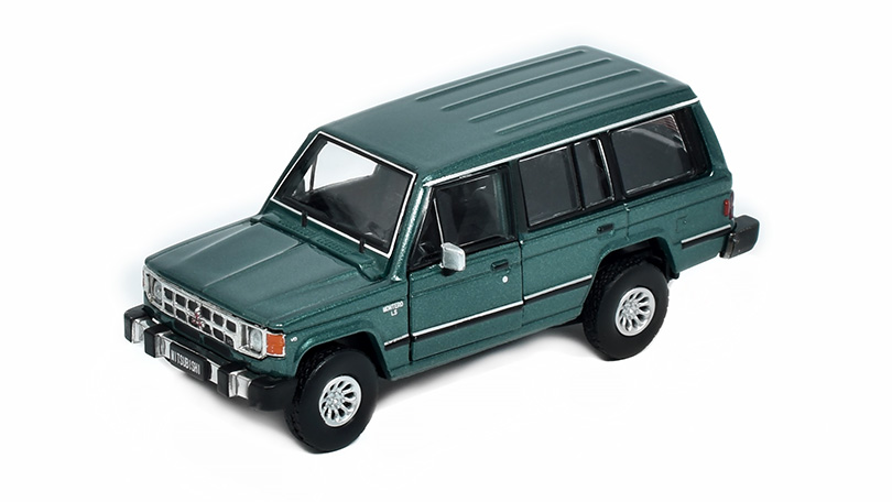 Mitsubishi Pajero MKI 1982 LHD zelená 1:64 - BM Creations