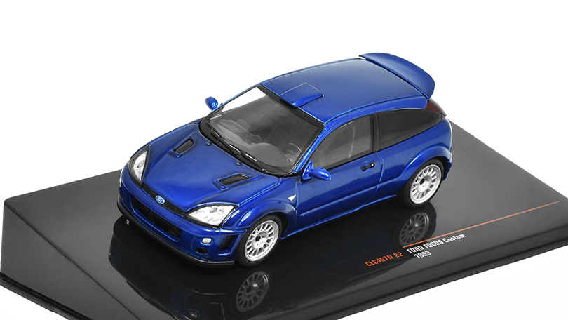 Ford Focus RS Custom 1999 1:43 - IXO Models