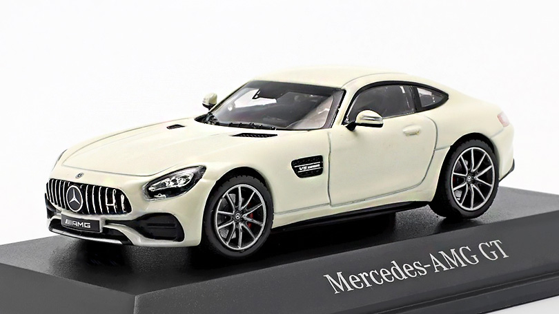 Mercedes GT-S AMG V8 ( C190 ) 2019 1:43 - Norev