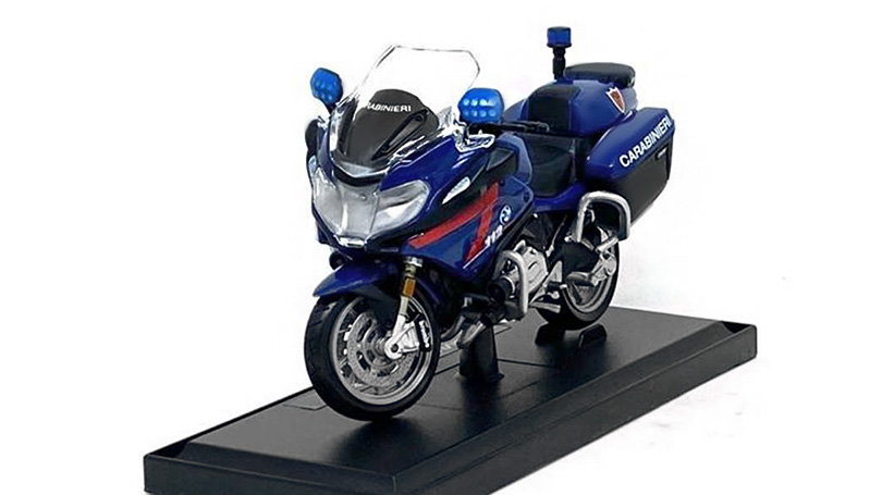 BMW R 1200 RT Policejní motorka Carabinieri 1:18 - Maisto 