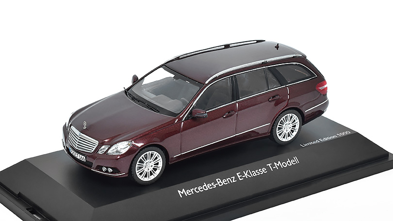 Mercedes-Benz E-Klasse T-Modell 1:43 - Schuco