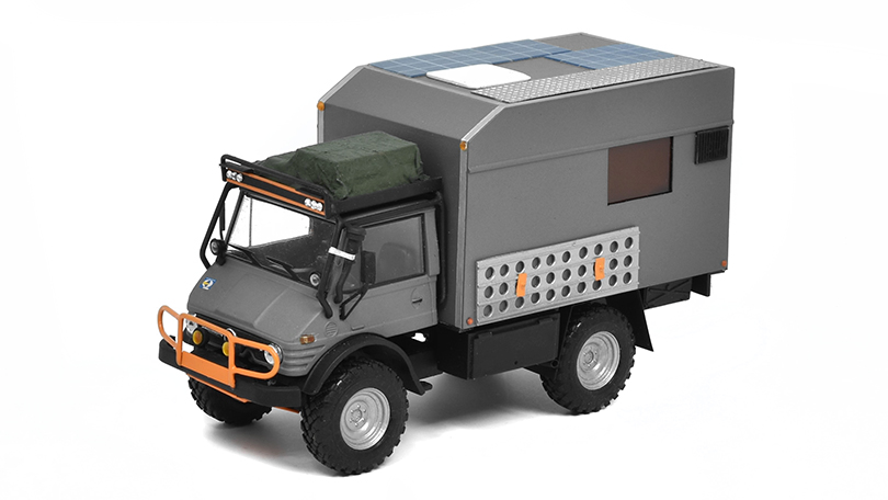 Mercedes-Benz Unimog Karavan 1:43 - Ručně upravený model