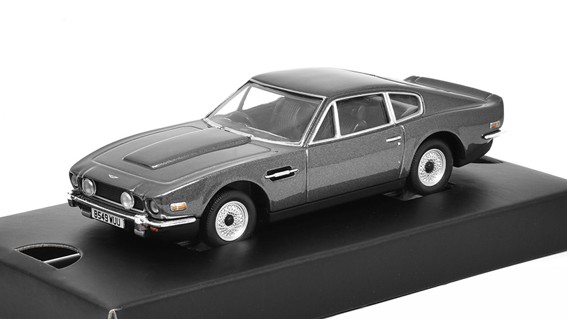 Aston Martin V8 James Bond - No Time to Die 1:36 - CORGI