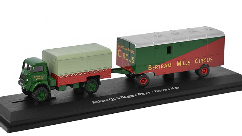 Bedford QL s přívěsem Bertram Mills Circus 1:72 Atlas časopis s modelem