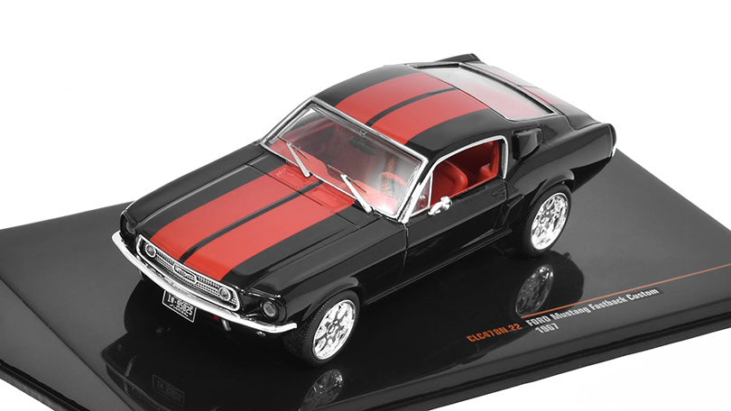 Ford Mustang Fastback 1967 1:43 - IXO Models