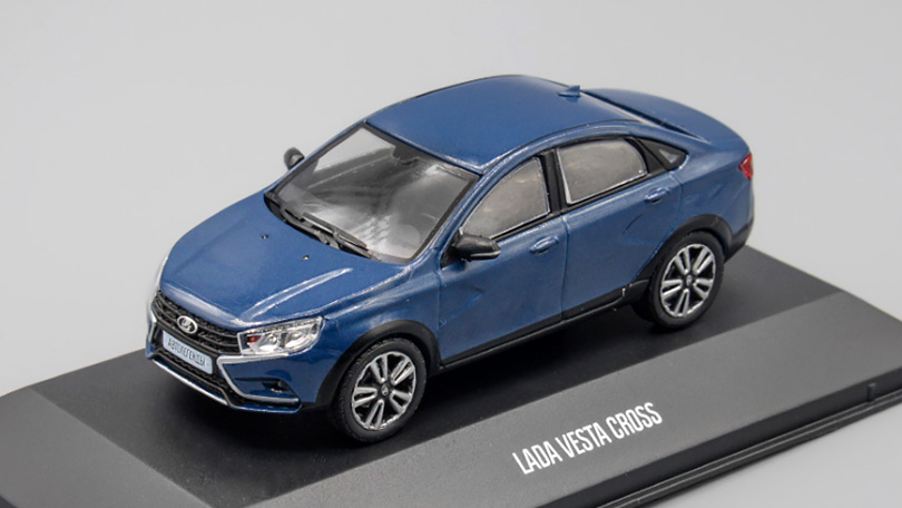 Lada Vesta Cross modrá 1:43 Autolegendy Rusko - DeAgostini časopis s modelem #34